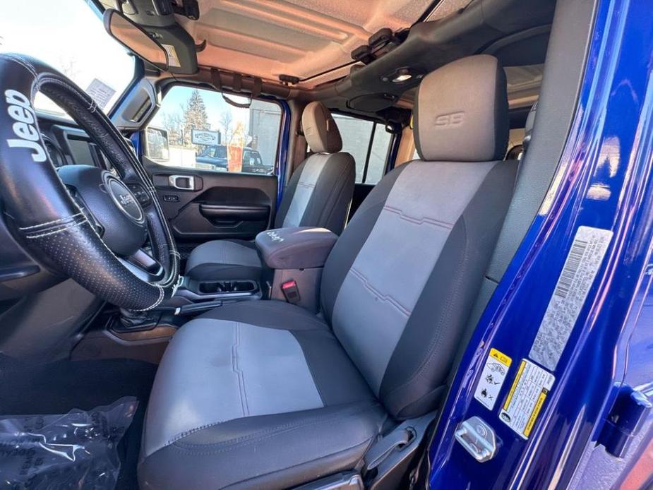 used 2018 Jeep Wrangler Unlimited car, priced at $33,100