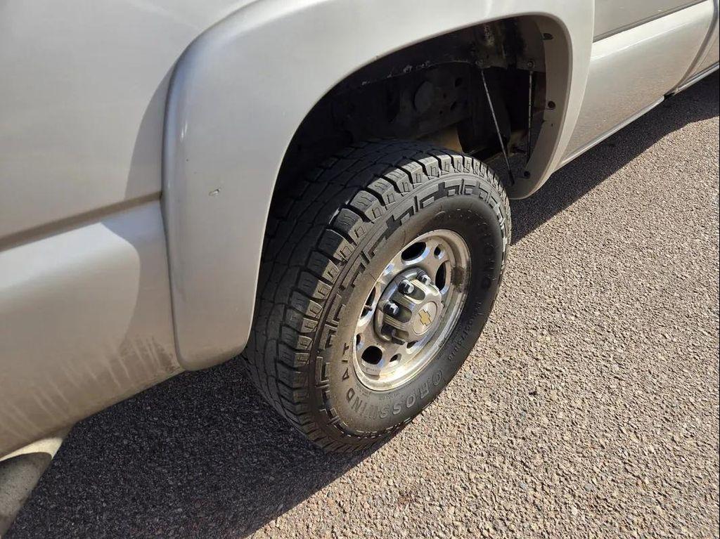 used 2005 Chevrolet Silverado 2500 car, priced at $14,995