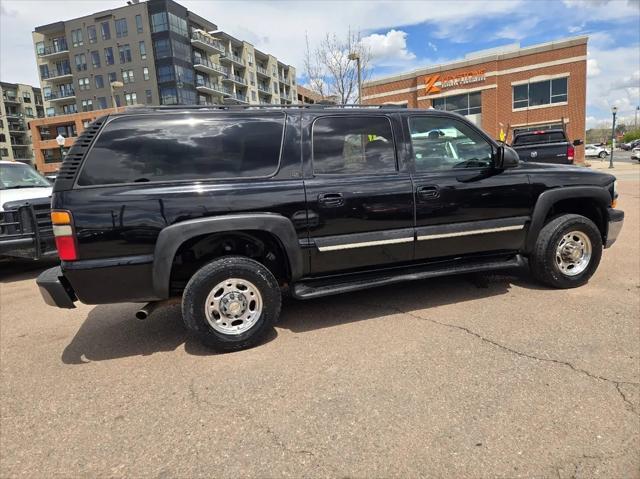 used 2004 Chevrolet Suburban car, priced at $10,900