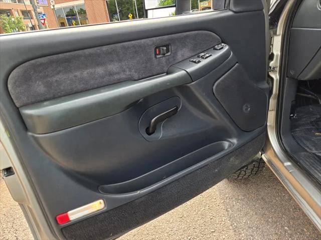 used 2001 Chevrolet Silverado 2500 car, priced at $9,995