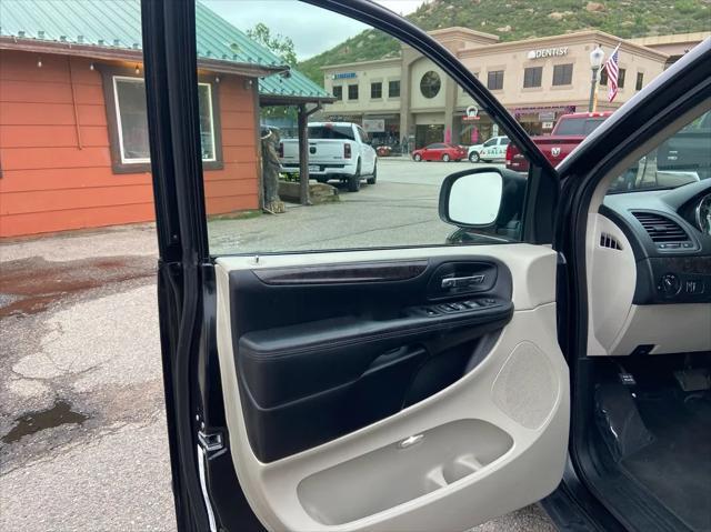 used 2014 Dodge Grand Caravan car, priced at $11,995