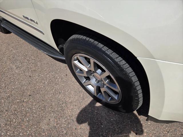 used 2015 GMC Yukon car, priced at $19,995
