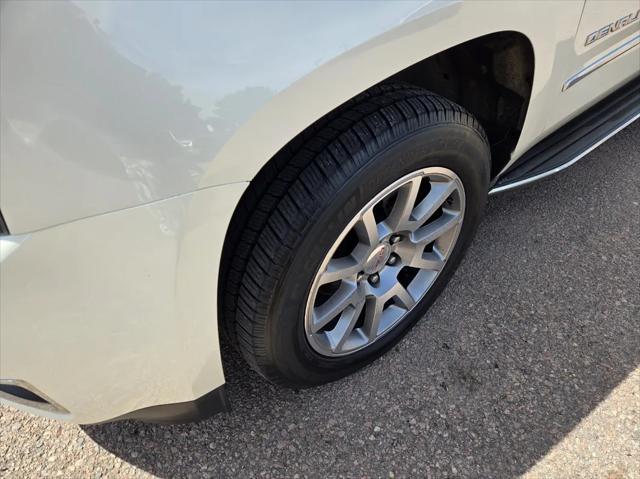 used 2015 GMC Yukon car, priced at $19,995