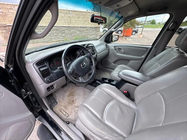 used 2002 Mazda Tribute car, priced at $1,400