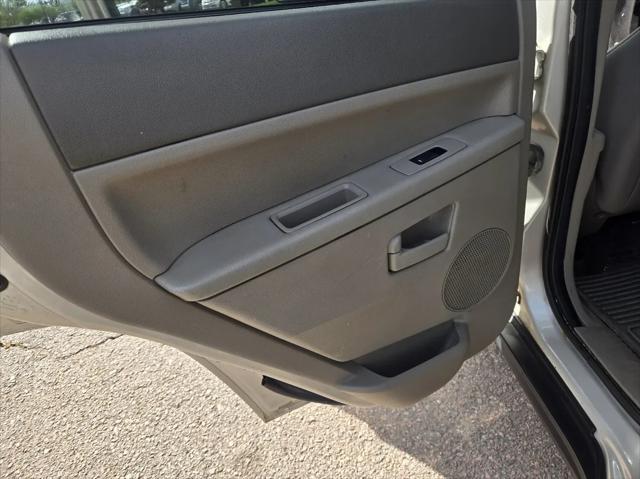 used 2008 Jeep Grand Cherokee car, priced at $4,995
