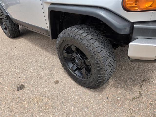 used 2007 Toyota FJ Cruiser car, priced at $13,995