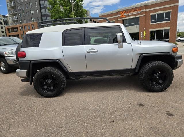 used 2007 Toyota FJ Cruiser car, priced at $13,995