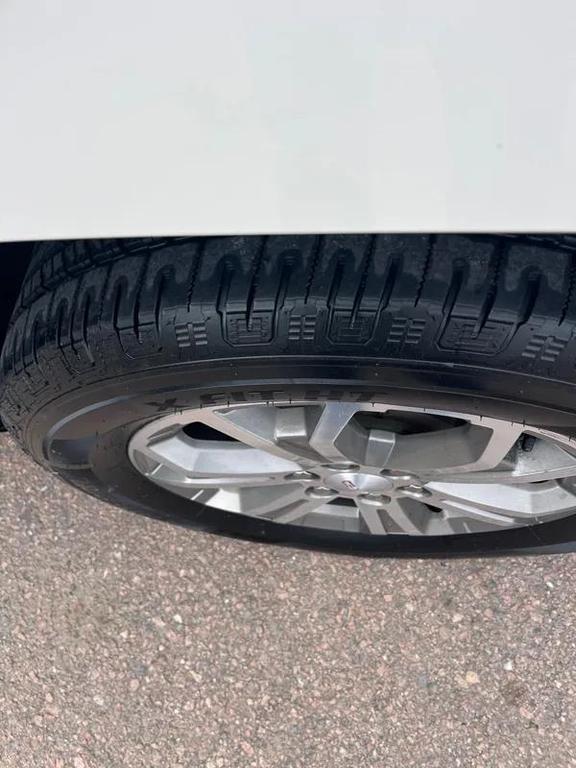 used 2015 GMC Acadia car, priced at $11,995