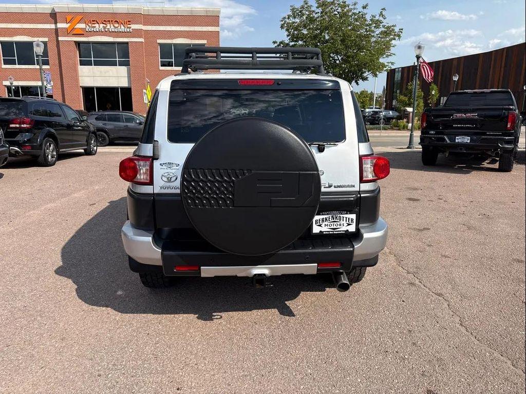 used 2007 Toyota FJ Cruiser car, priced at $11,995