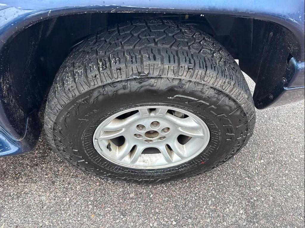 used 2002 Dodge Durango car, priced at $5,995