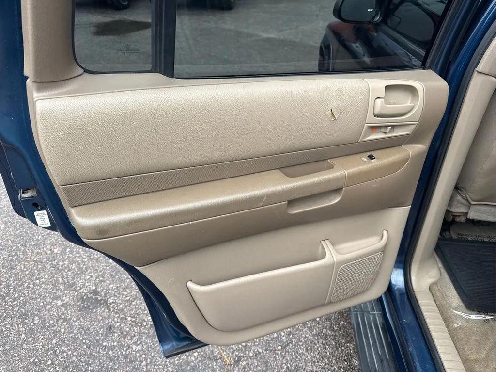used 2002 Dodge Durango car, priced at $5,995