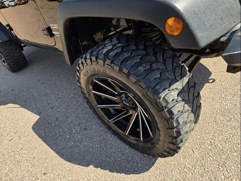 used 2015 Jeep Wrangler Unlimited car, priced at $18,995
