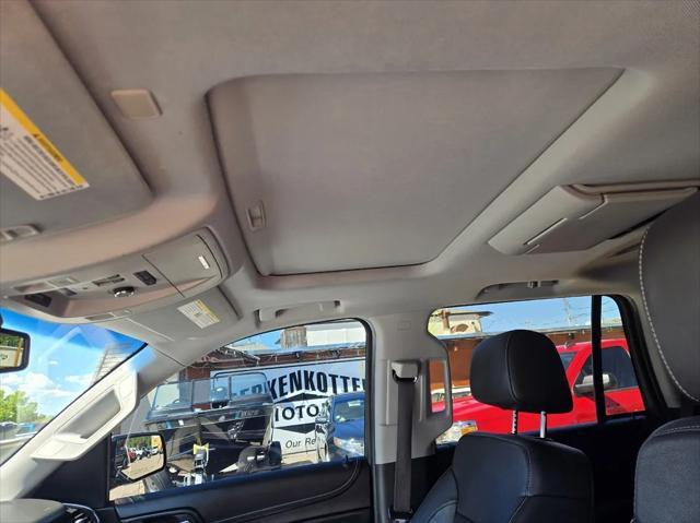 used 2017 GMC Yukon car, priced at $28,995
