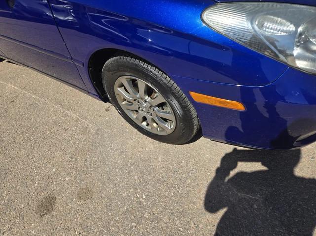 used 2002 Lexus ES 300 car, priced at $8,995