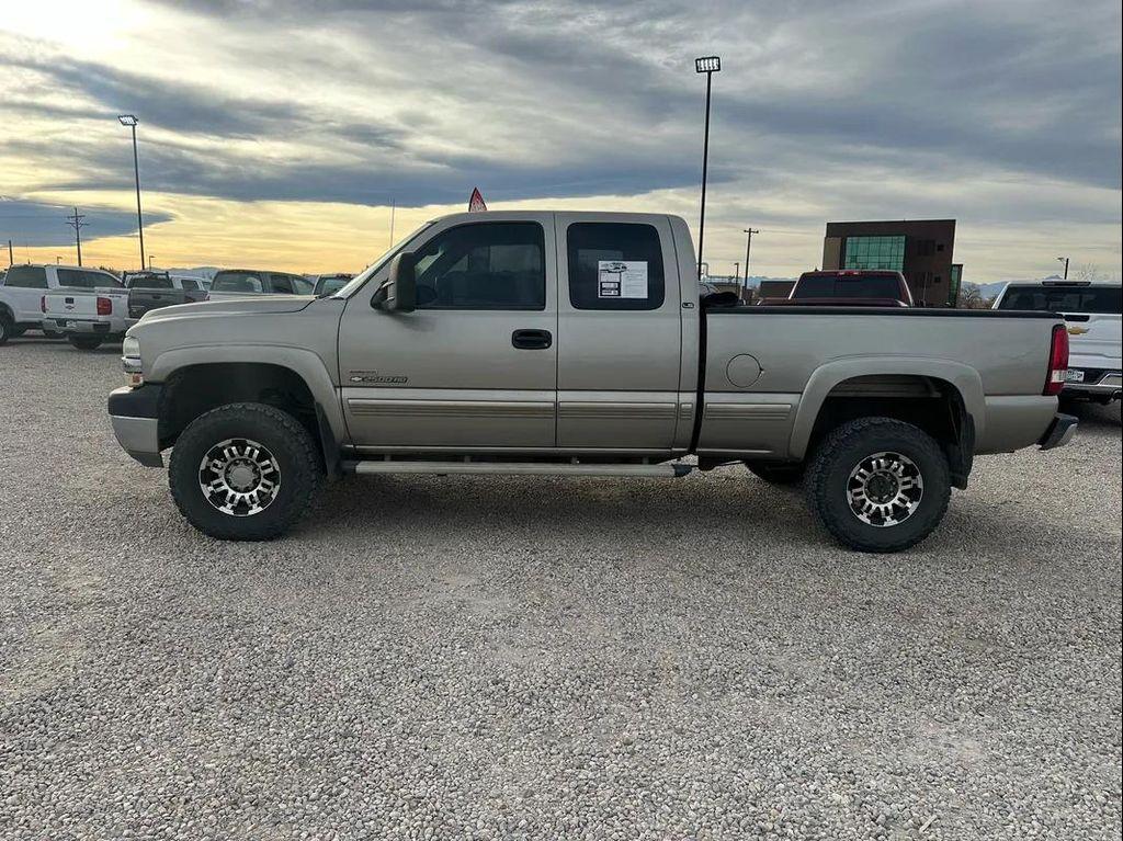 used 2001 Chevrolet Silverado 2500 car, priced at $10,500
