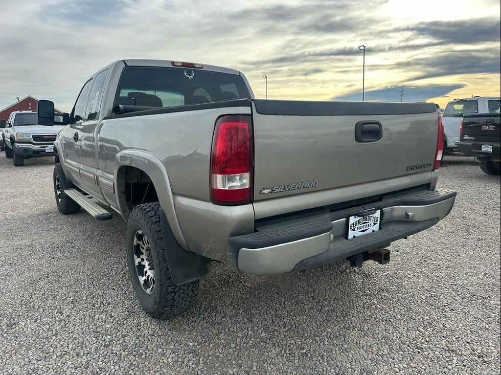 used 2001 Chevrolet Silverado 2500 car, priced at $10,500
