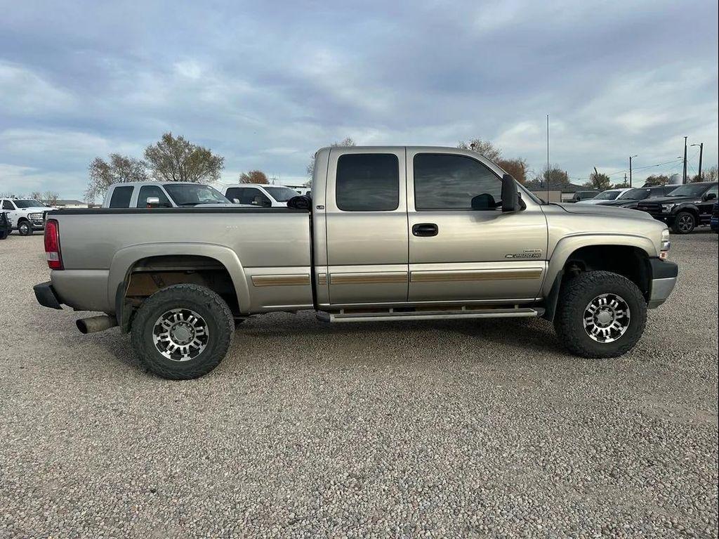 used 2001 Chevrolet Silverado 2500 car, priced at $10,500