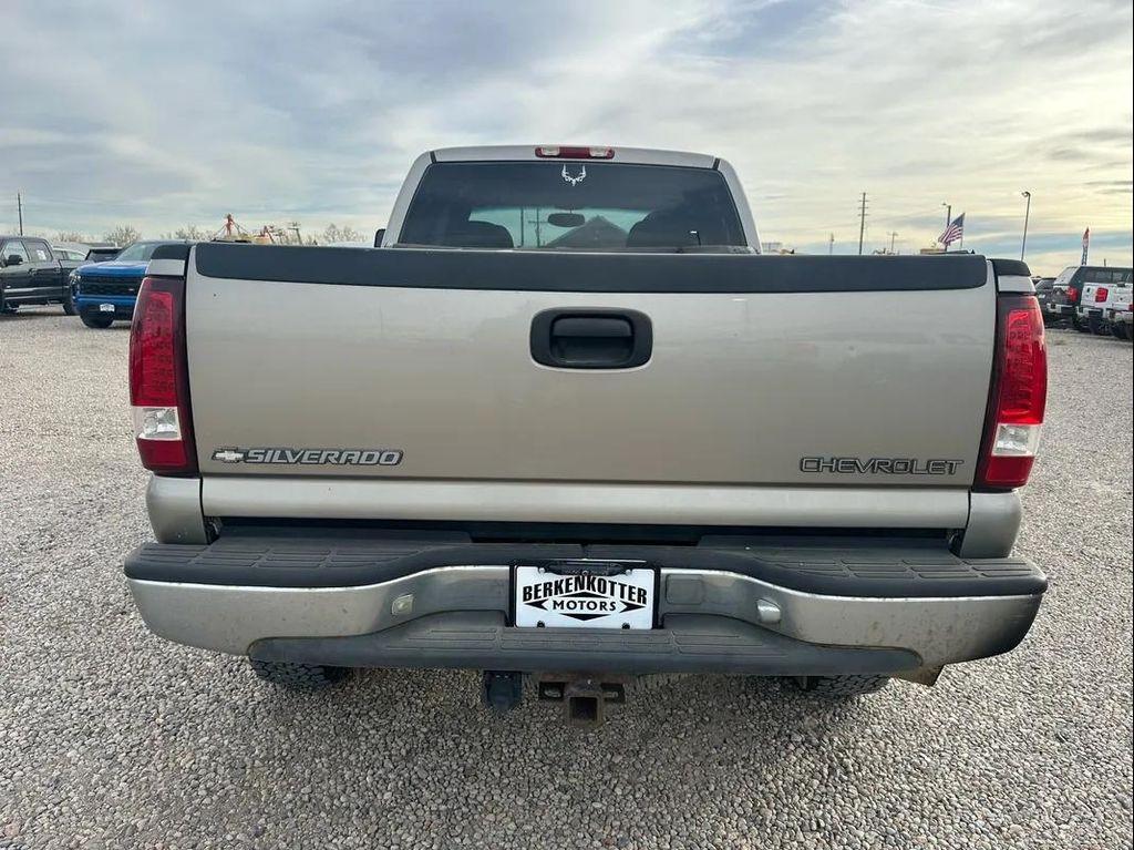 used 2001 Chevrolet Silverado 2500 car, priced at $10,500