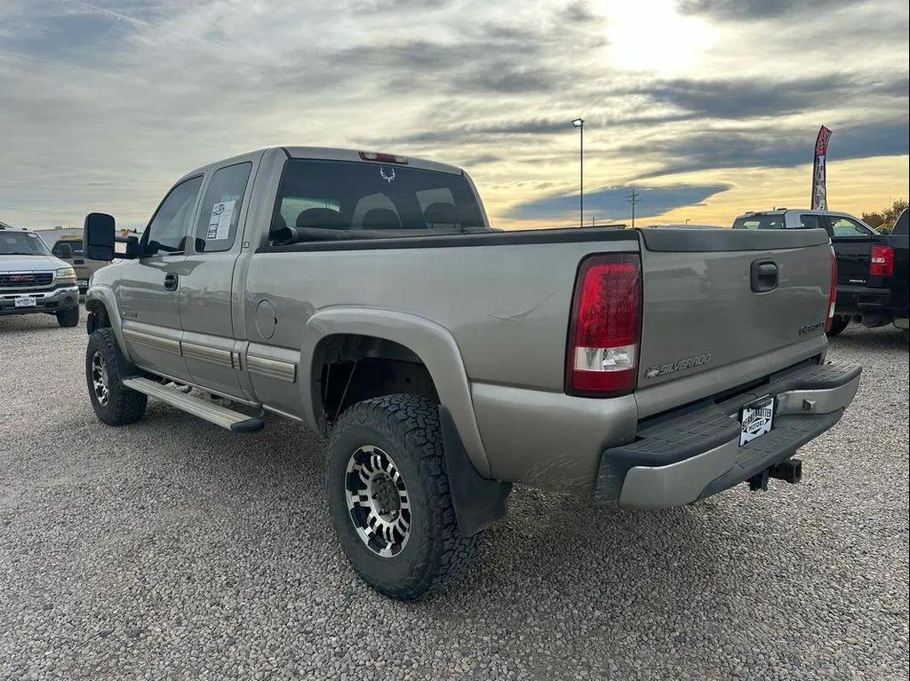 used 2001 Chevrolet Silverado 2500 car, priced at $10,500