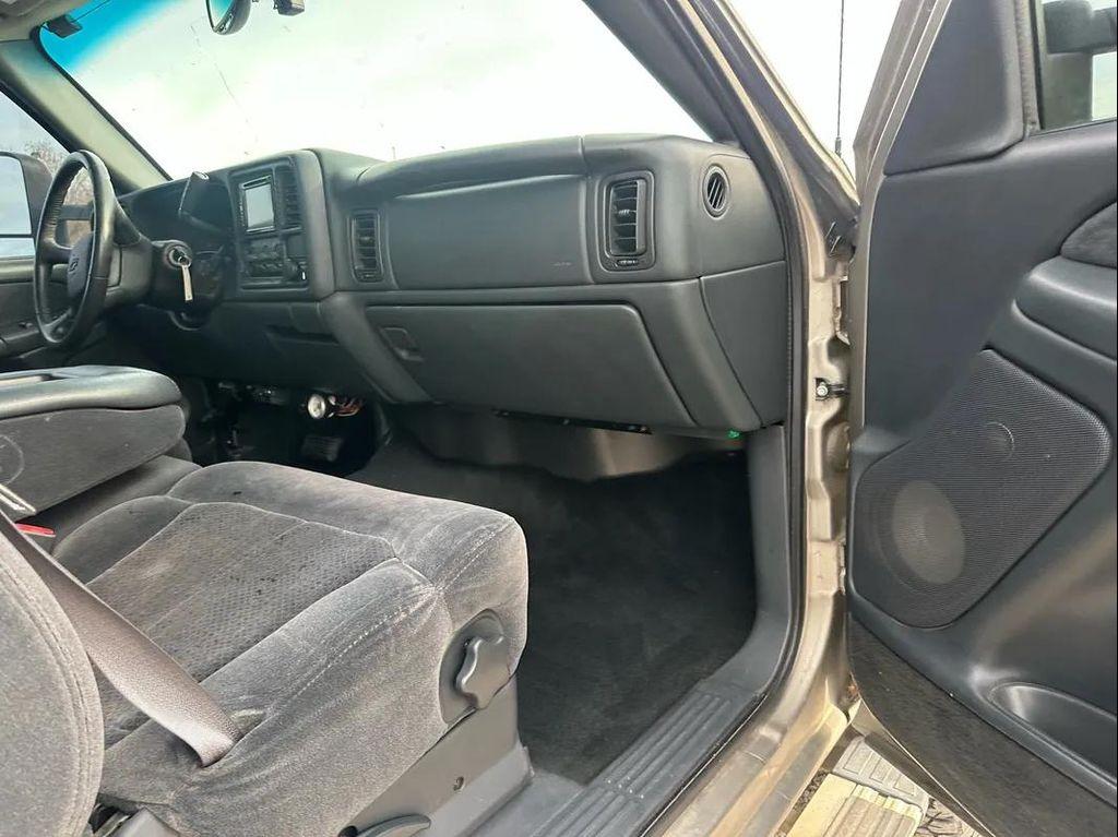 used 2001 Chevrolet Silverado 2500 car, priced at $10,500
