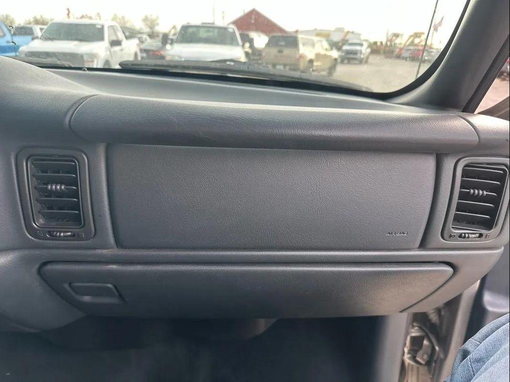 used 2001 Chevrolet Silverado 2500 car, priced at $10,500