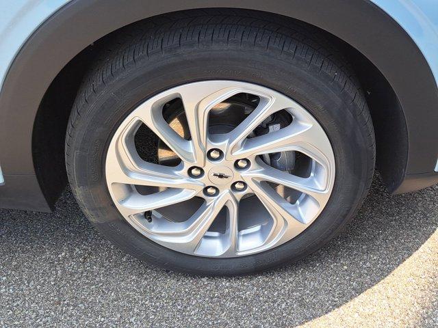 used 2022 Chevrolet Bolt EUV car, priced at $19,475