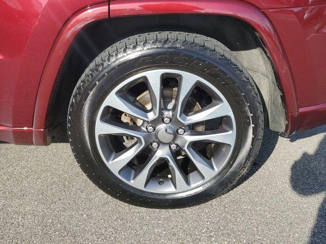 used 2017 Jeep Grand Cherokee car, priced at $19,495