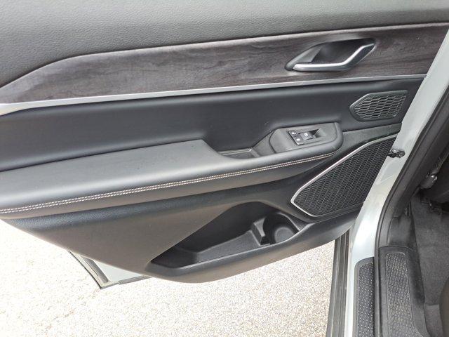 used 2021 Jeep Grand Cherokee L car, priced at $27,900