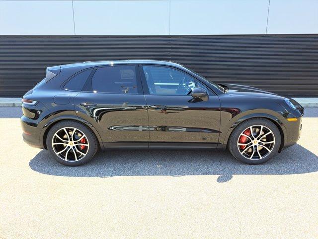 new 2025 Porsche Cayenne car, priced at $133,225
