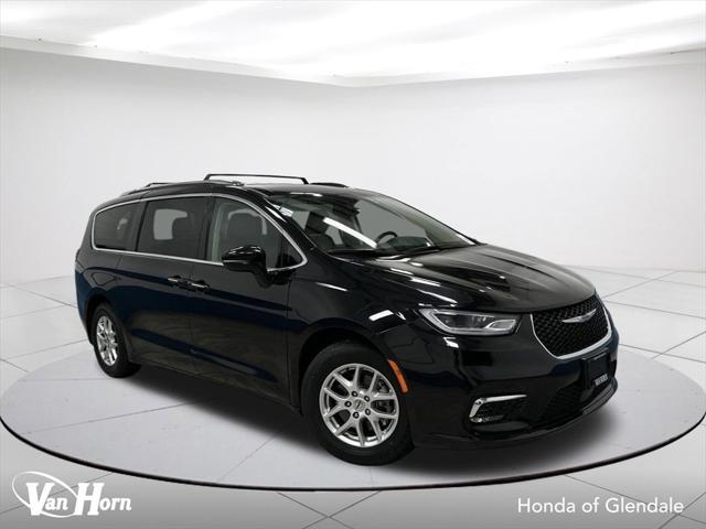 used 2021 Chrysler Pacifica car, priced at $20,355