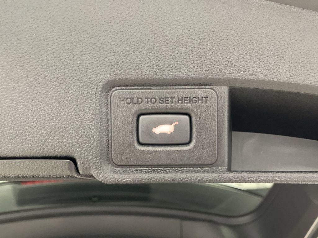 used 2020 Acura RDX car, priced at $27,516