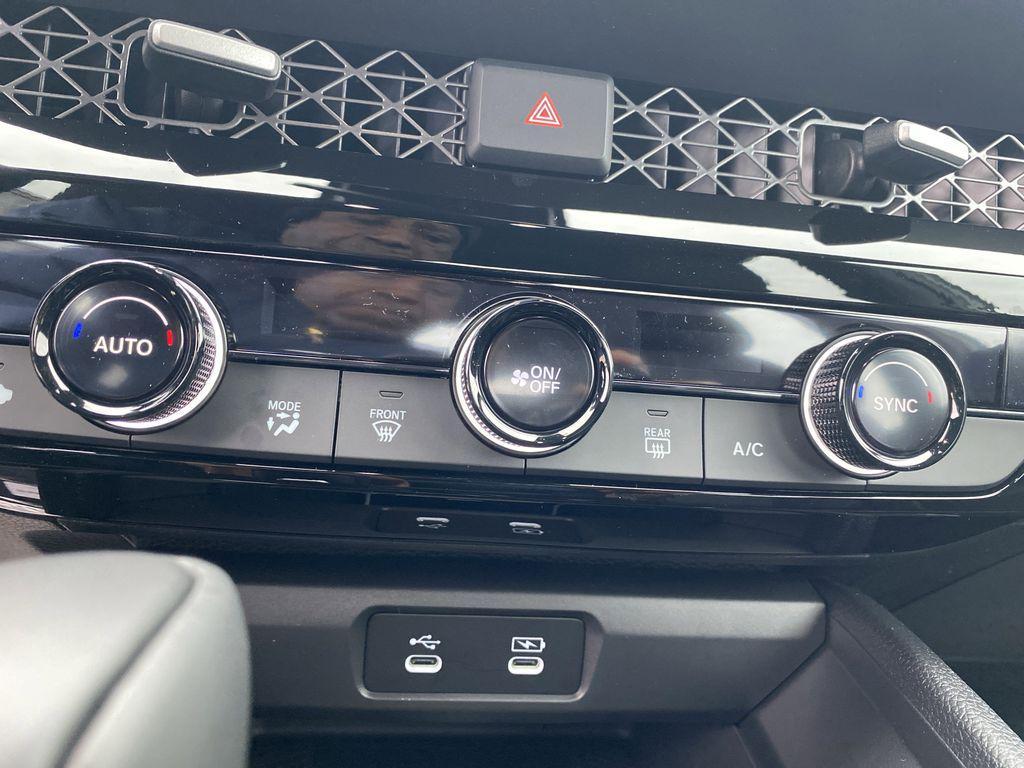 new 2025 Honda Accord Hybrid car, priced at $33,800