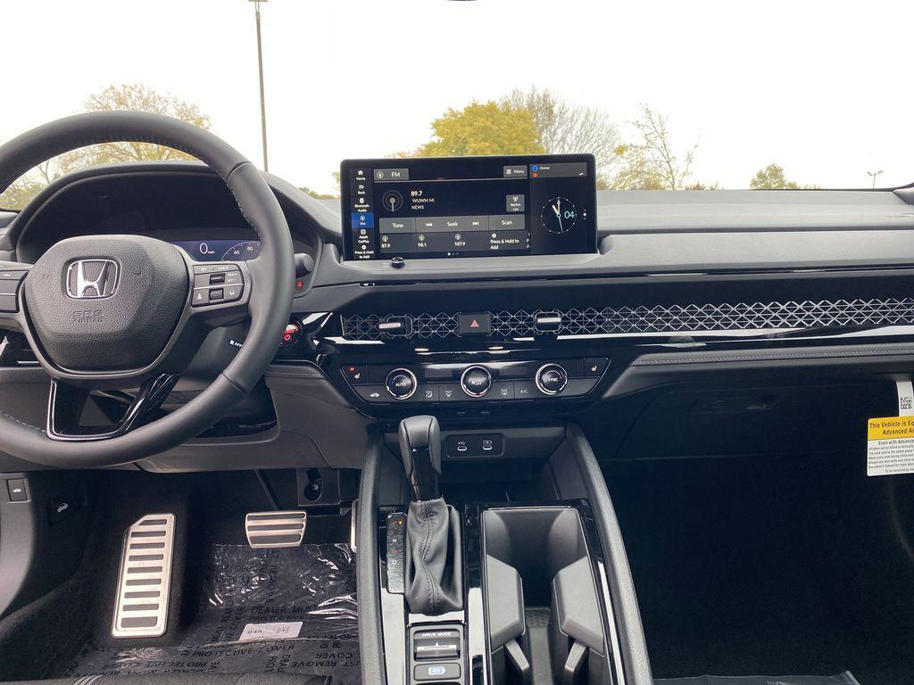 new 2025 Honda Accord Hybrid car, priced at $33,800