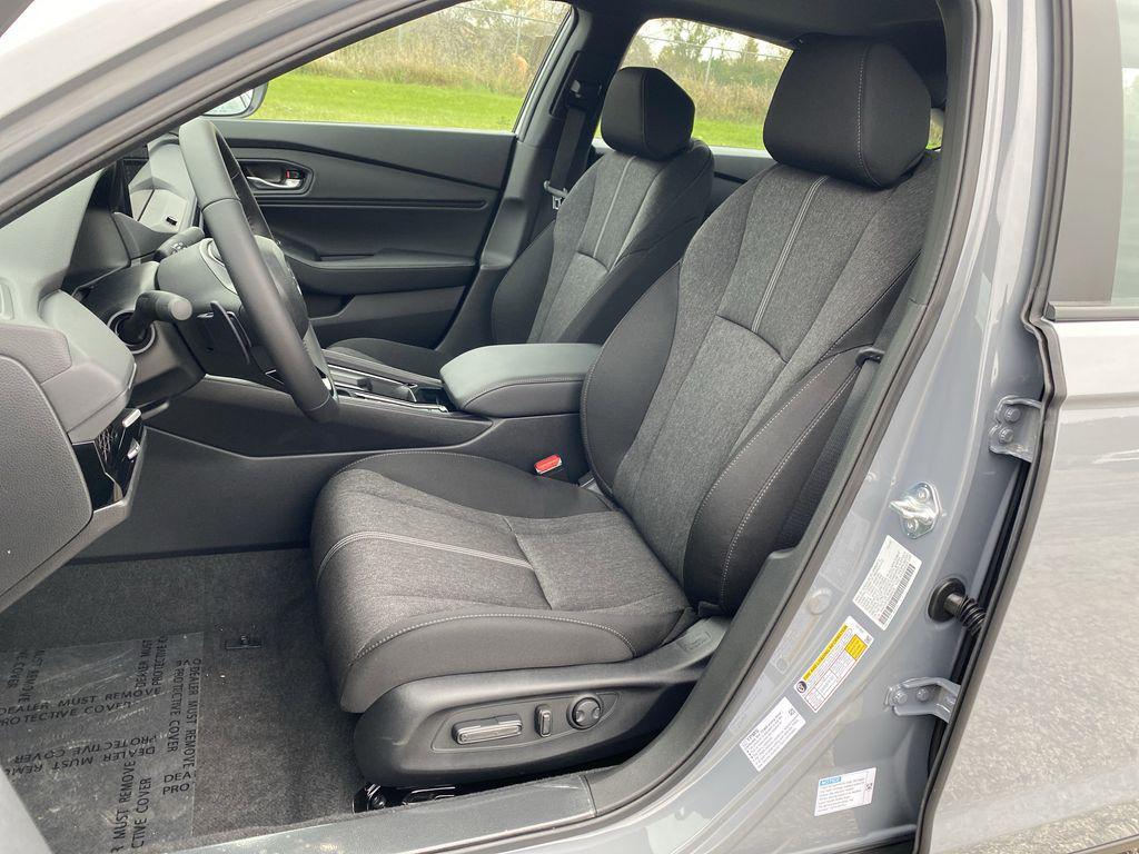 new 2025 Honda Accord Hybrid car, priced at $33,800