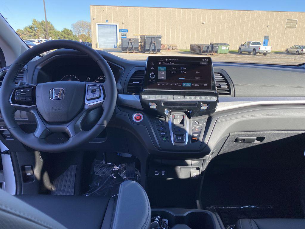 new 2026 Honda Odyssey car, priced at $42,164