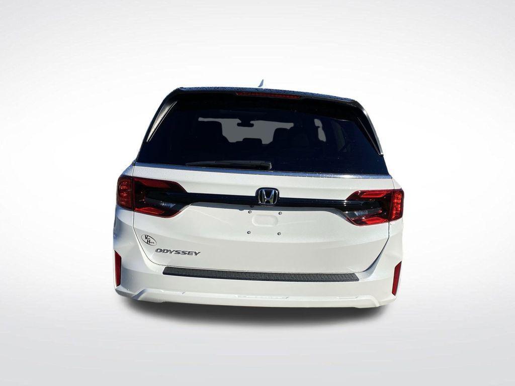 new 2026 Honda Odyssey car, priced at $42,164