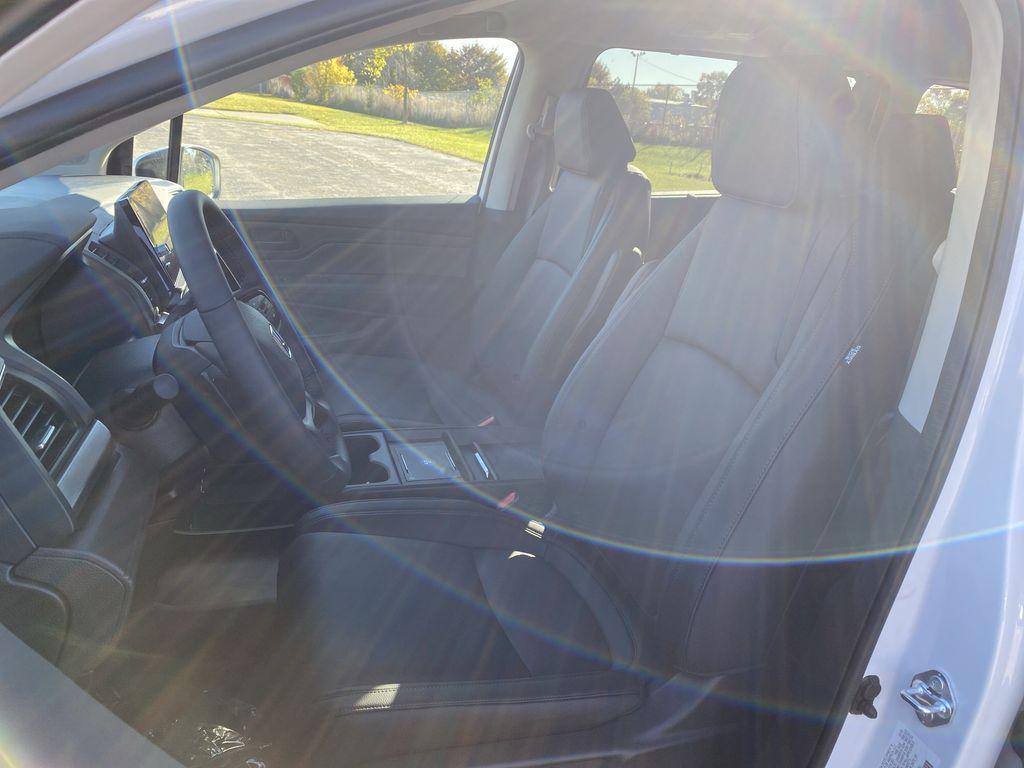 new 2026 Honda Odyssey car, priced at $42,164