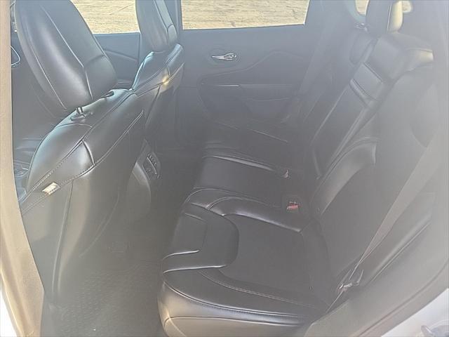 used 2019 Jeep Cherokee car, priced at $15,129