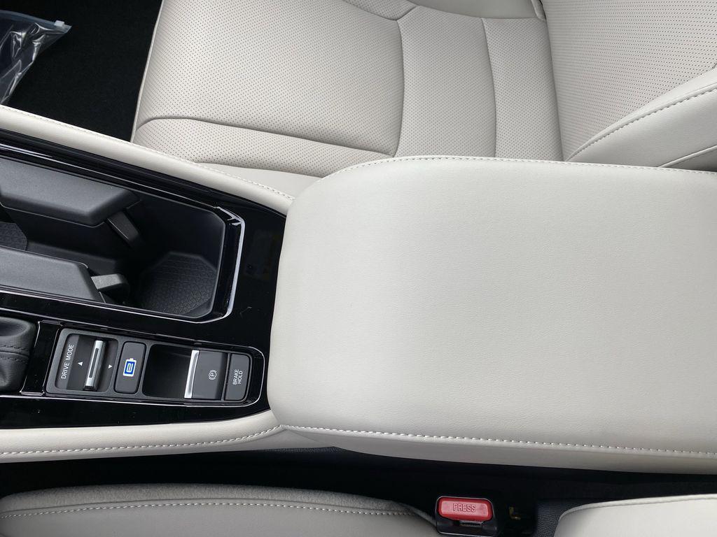 new 2025 Honda Accord Hybrid car, priced at $38,902