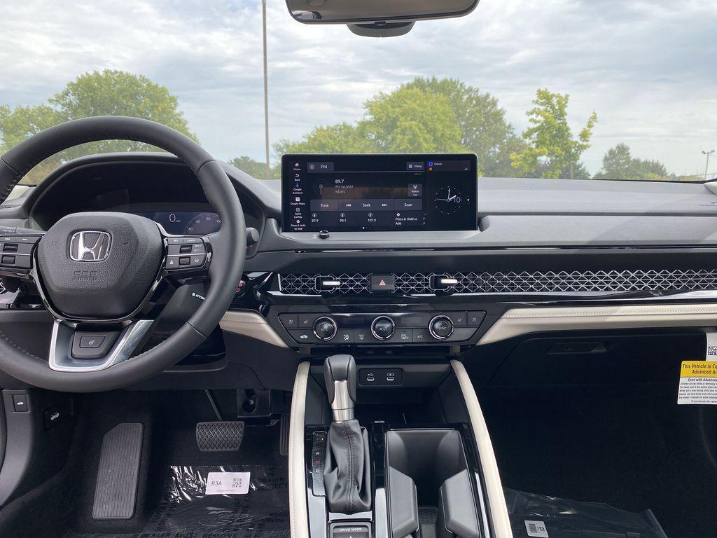 new 2025 Honda Accord Hybrid car, priced at $38,902