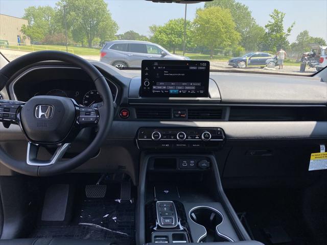 new 2025 Honda Pilot car, priced at $47,250