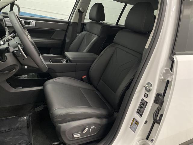 used 2024 Hyundai Santa Fe car, priced at $31,551
