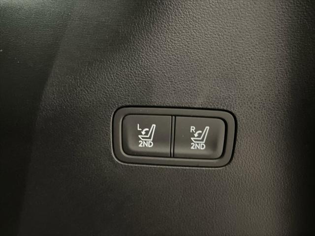 used 2024 Hyundai Santa Fe car, priced at $31,551