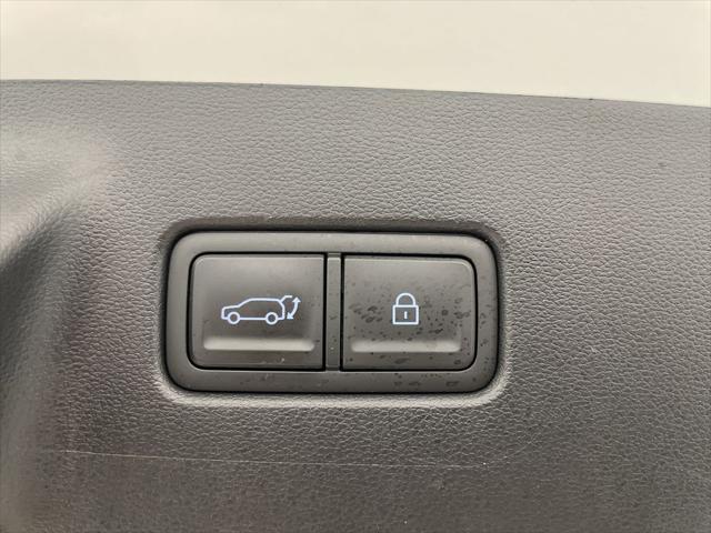 used 2024 Hyundai Santa Fe car, priced at $31,551