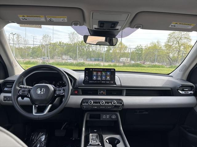used 2025 Honda Pilot car, priced at $49,855