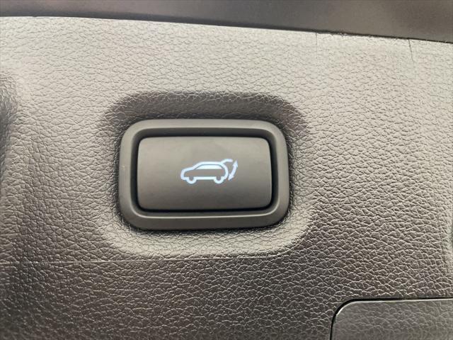 used 2023 Hyundai Santa Fe car, priced at $30,332