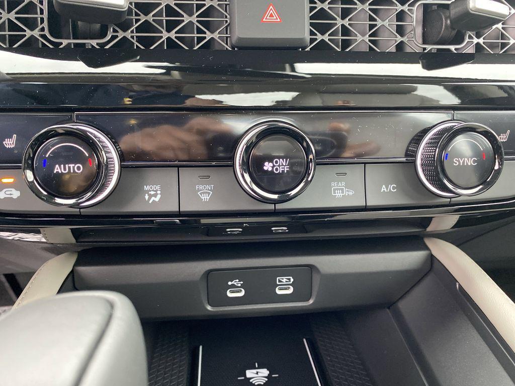 new 2025 Honda Accord Hybrid car, priced at $37,765