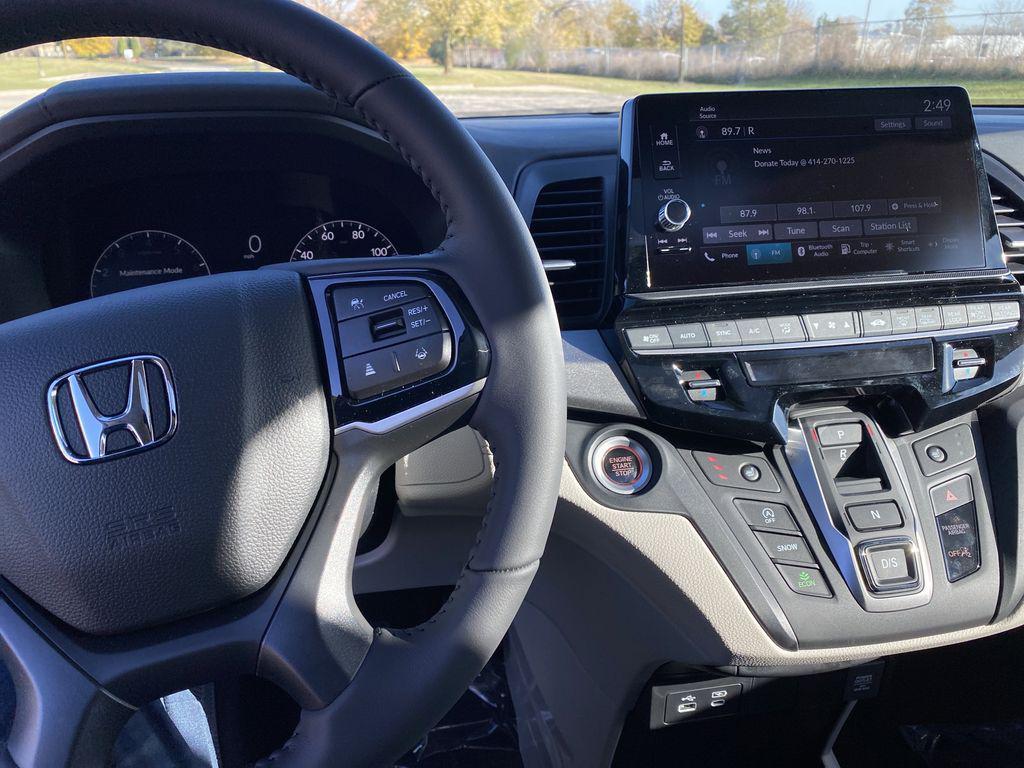 new 2026 Honda Odyssey car, priced at $42,164