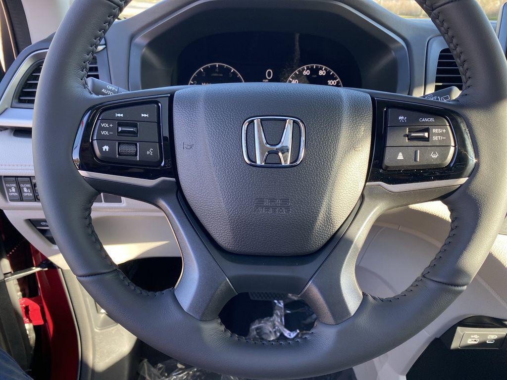 new 2026 Honda Odyssey car, priced at $42,164
