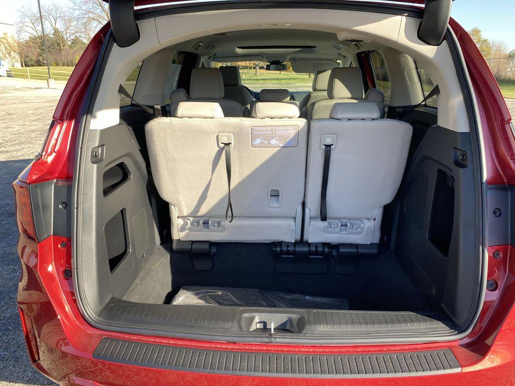 new 2026 Honda Odyssey car, priced at $42,164